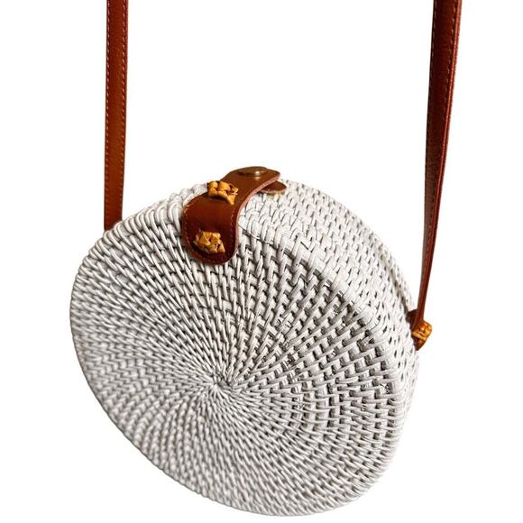 Handcrafted White Round Rattan Purse Leather Strap Crossbody Canteen‎ Boho Chic - Picture 3 of 14